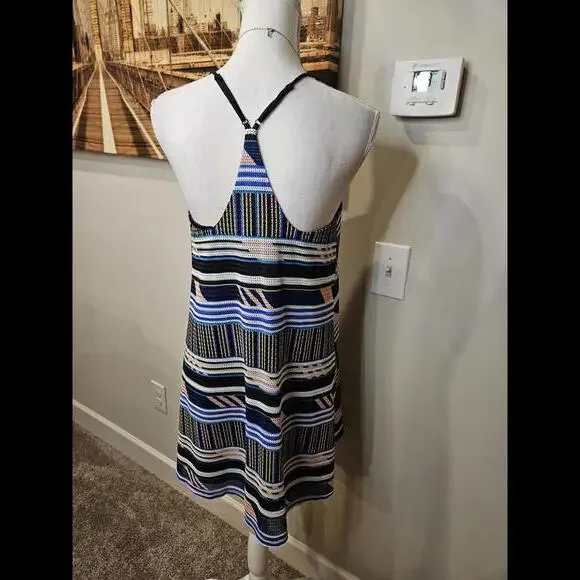 Jessica Simpson Stylish Multi-Striped Summer Dress - Picture 3 of 7